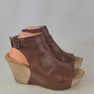 Kork-Ease Brown Wedges